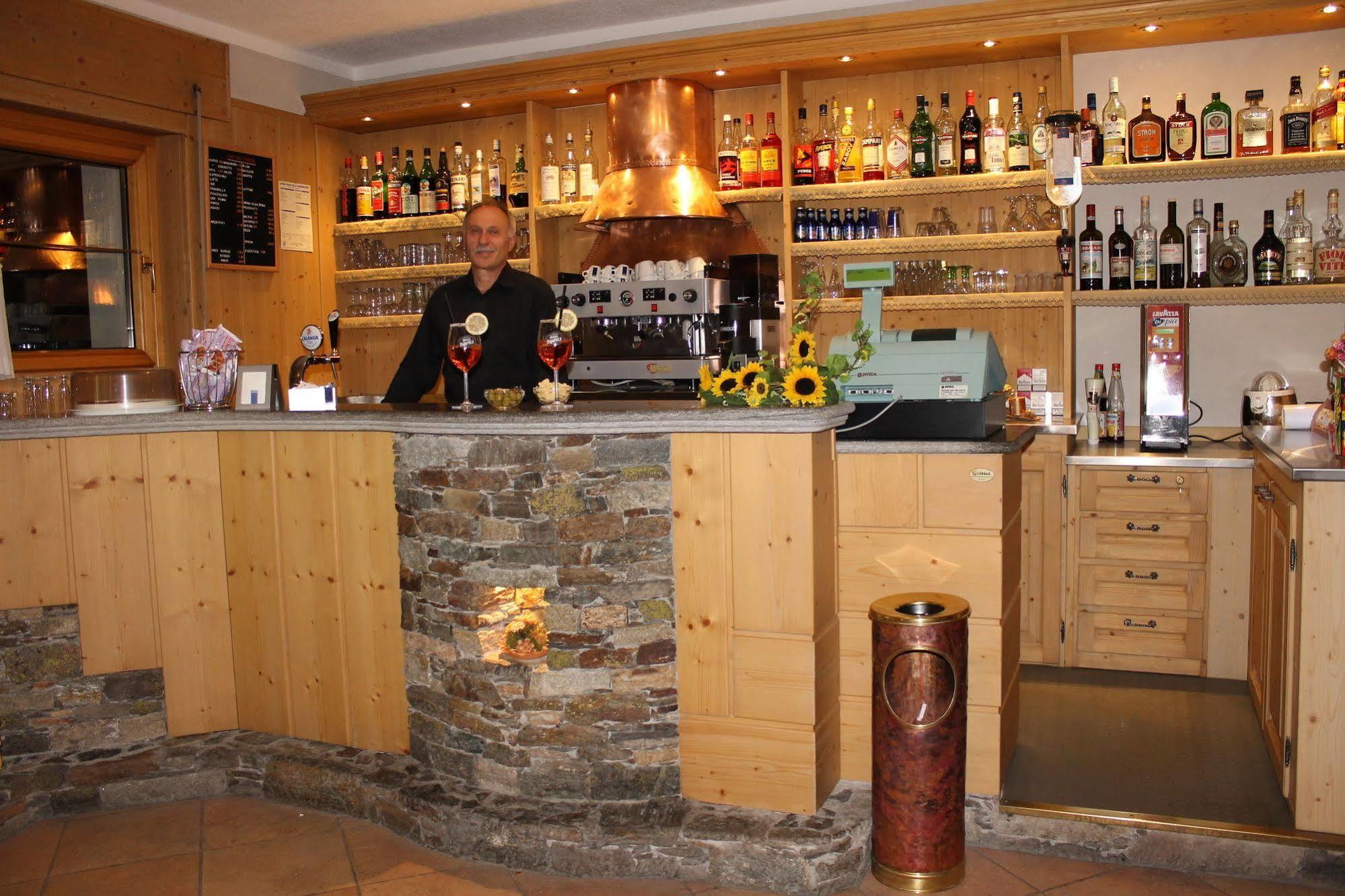 Hotel La Colombina Livigno Exterior photo